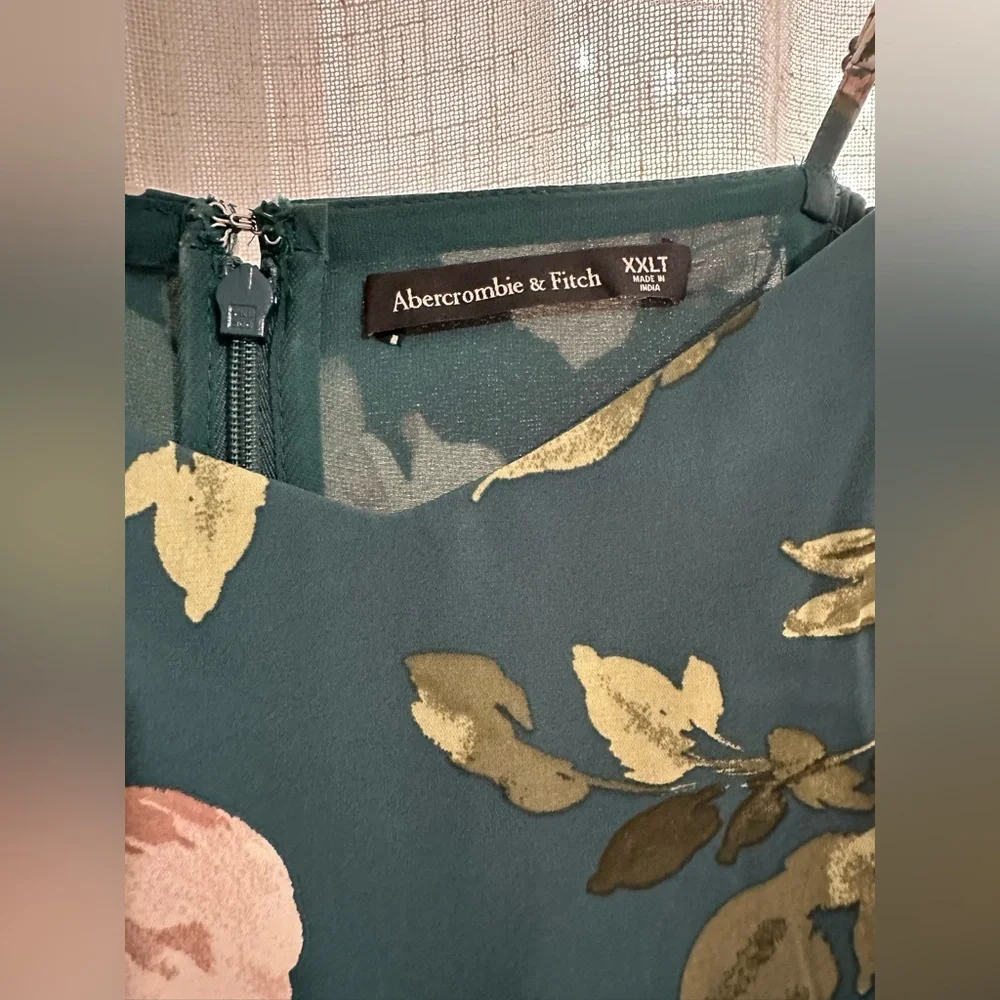 Abercrombie & Fitch Floral Tiered Maxi Dress **Tall** - Picture 5 of 6